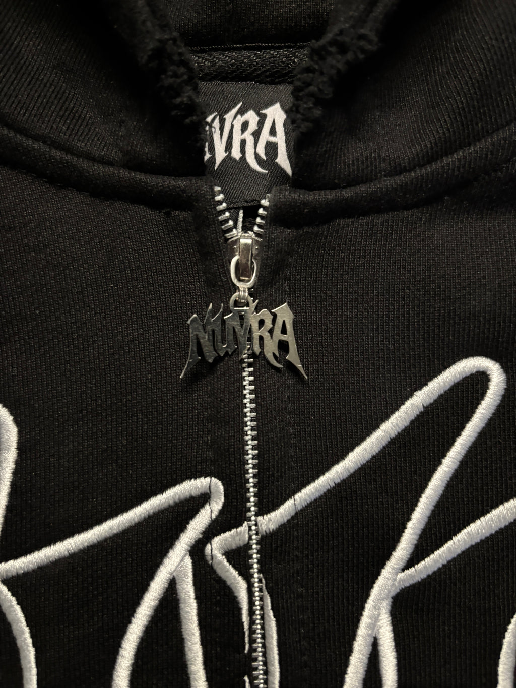 NUVRA ZIP UP 001