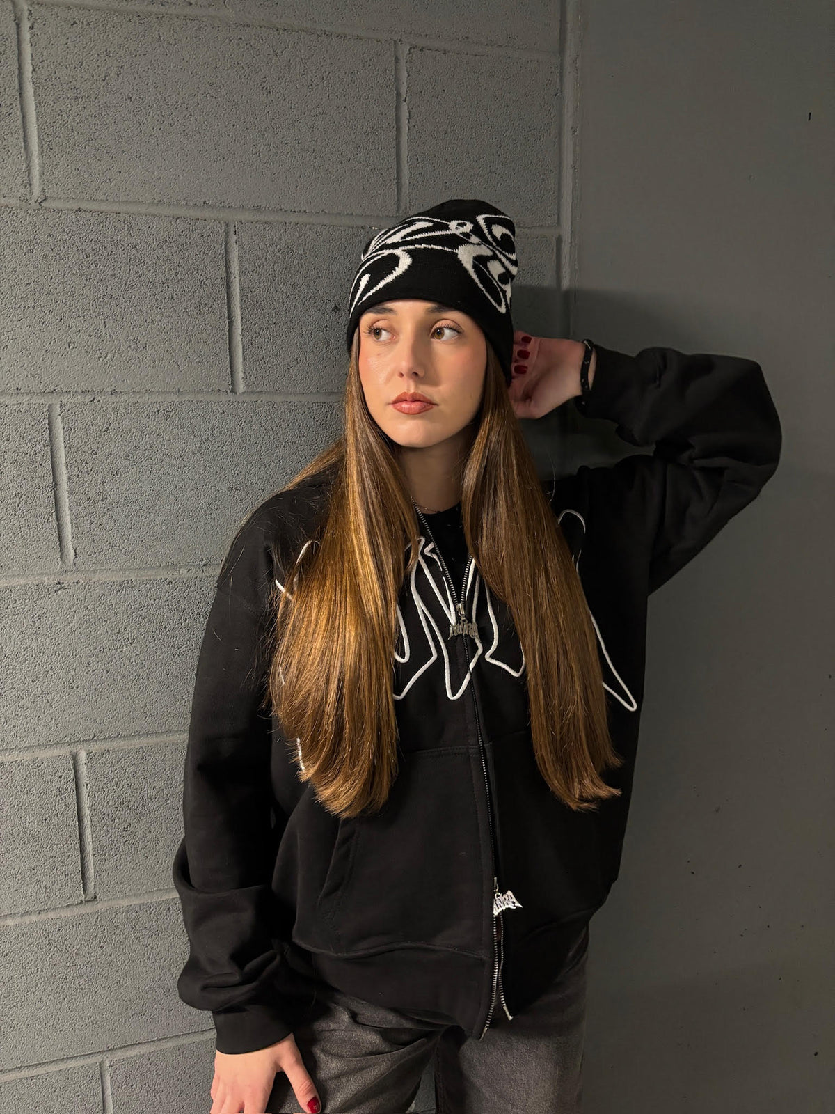 NUVRA ZIP UP 001